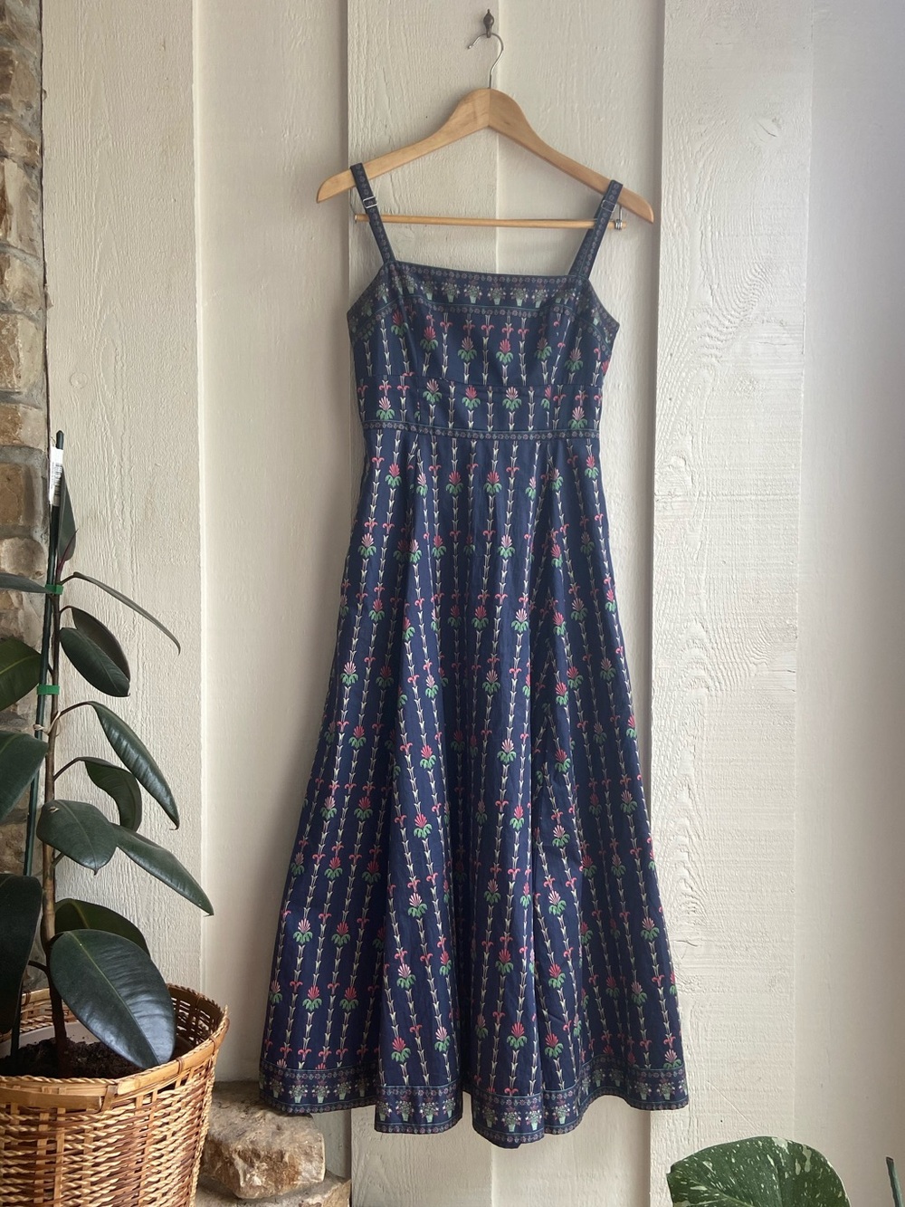Hill House Home Margot Dress in Trailing Fern 🌿 - Picture 3 of 6